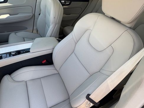 New 2026 Volvo XC60 B5 Ultra w/ Protection Package Premier image 19