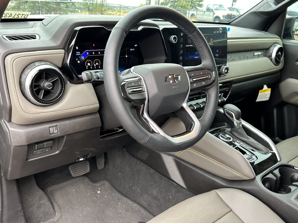 New 2026 Chevrolet Colorado ZR2 w/ Technology Package AWD/4WD image 7