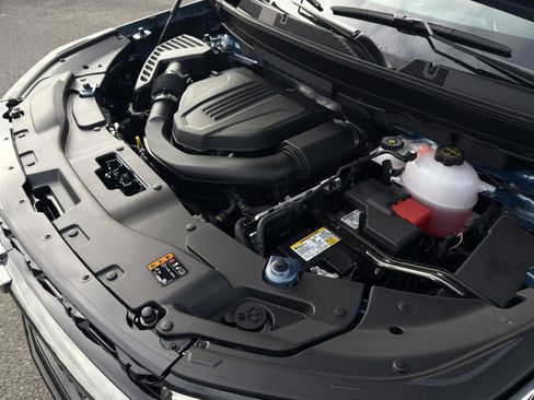 New 2026 Chevrolet Traverse Z71 w/ Driver Confidence Package image 34