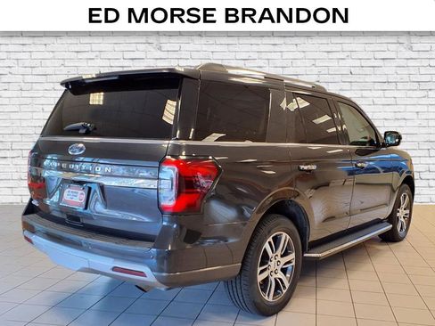 Used 2023 Ford Expedition Limited image 5