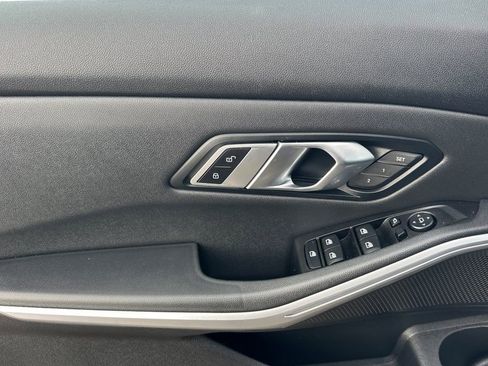 Used 2019 BMW 330i Sedan w/ Driving Assistance Package image 11