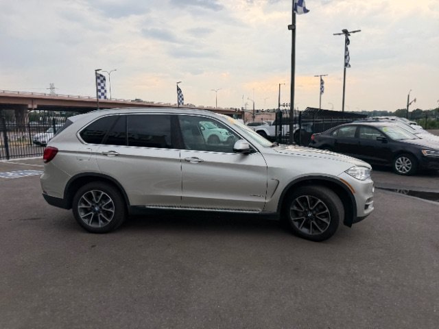 Used 2015 BMW X5 xDrive35i AWD/4WD image 16
