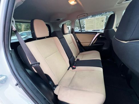 Used 2017 Toyota RAV4 XLE image 32