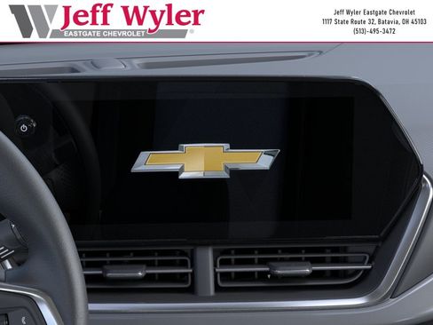 New 2026 Chevrolet Trax LT w/ Driver Confidence Package FWD image 21