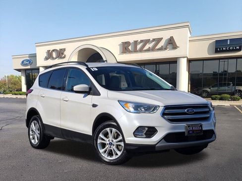 Used 2019 Ford Escape SEL image 1