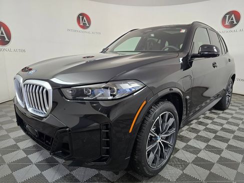 New 2026 BMW X5 xDrive50e w/ M Sport Package image 5