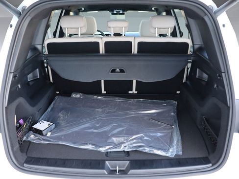 Used 2025 Mercedes-Benz GLB 250 image 13