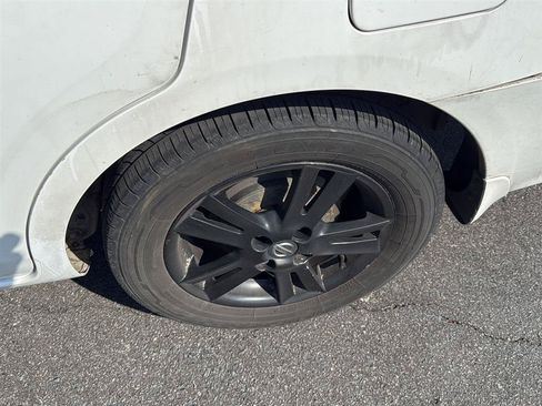 Used 2019 Nissan Versa S Plus FWD image 9