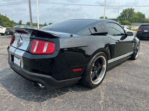 Used 2010 Ford Mustang Shelby GT500 RWD image 5