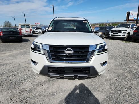 Used 2021 Nissan Armada Platinum w/ Captain's Chairs Package image 8