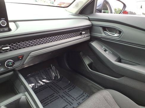 Used 2024 Honda Accord EX image 23