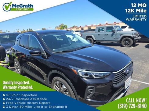 Used 2025 Ford Escape Platinum AWD/4WD image 1