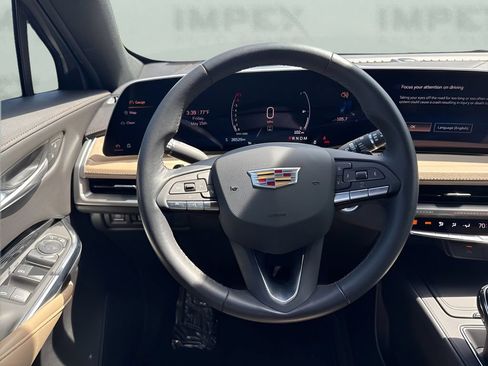 Used 2024 Cadillac XT4 Luxury FWD image 15