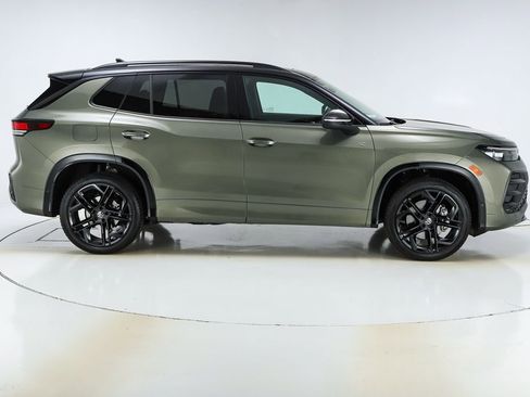 New 2026 Volkswagen Tiguan SE R-Line AWD/4WD image 10