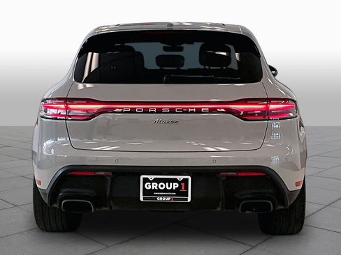 Used 2022 Porsche Macan AWD/4WD image 4