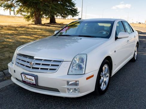 Used 2006 Cadillac STS V8 w/ Preferred Equipment Group image 1