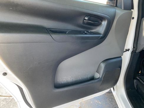 Used 2018 Nissan NV200 SV FWD image 23