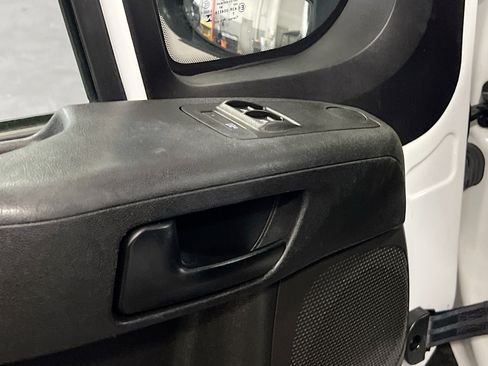 Used 2023 RAM ProMaster 2500 FWD image 17