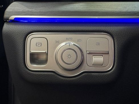 Certified 2025 Mercedes-Benz GLE 350 4MATIC image 63