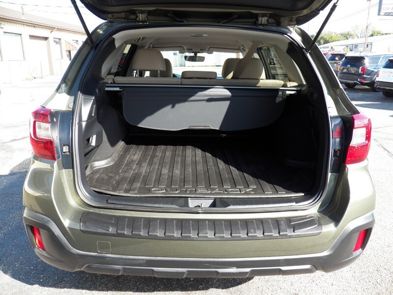 Used 2019 Subaru Outback 2.5i Premium AWD/4WD image 11