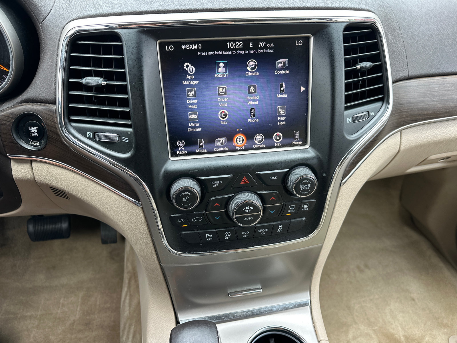 Used 2016 Jeep Grand Cherokee Overland AWD/4WD image 25