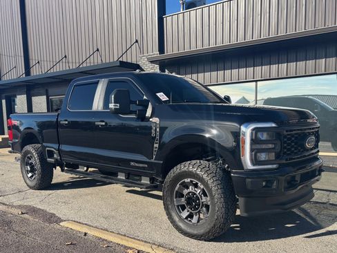 Used 2024 Ford F350 XL w/ STX Appearance Package image 3