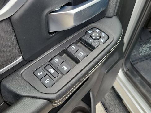 Used 2026 RAM 2500 Big Horn AWD/4WD image 16
