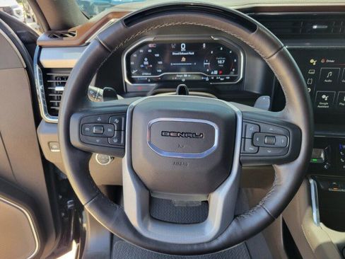Used 2025 GMC Sierra 1500 Denali AWD/4WD image 16