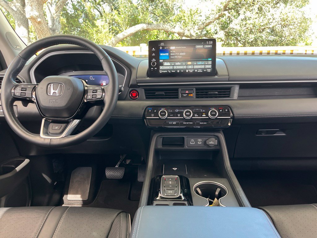 Used 2023 Honda Pilot Elite image 17