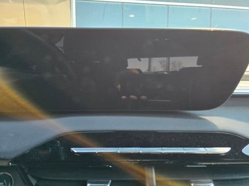 Used 2025 Buick Enclave Preferred w/ Power Package image 10