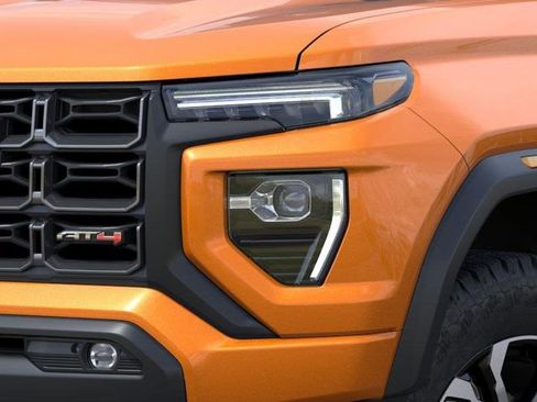 New 2026 GMC Canyon AT4 AWD/4WD image 10