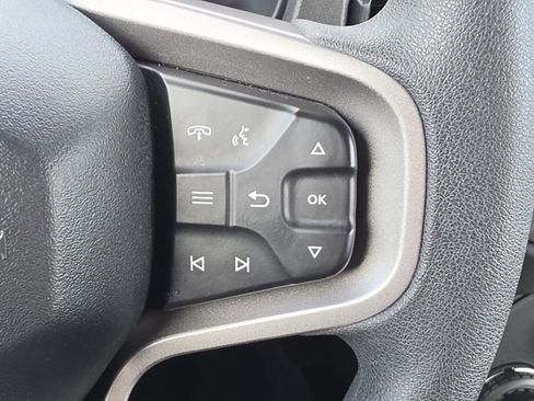 Used 2025 Ford Bronco Base image 14