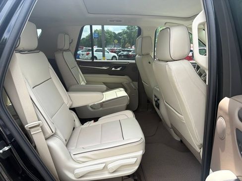 Used 2024 GMC Yukon Denali w/ Max Trailering Package AWD/4WD image 9