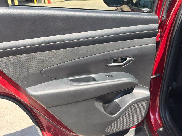 Used 2025 Hyundai Tucson SEL AWD/4WD image 15