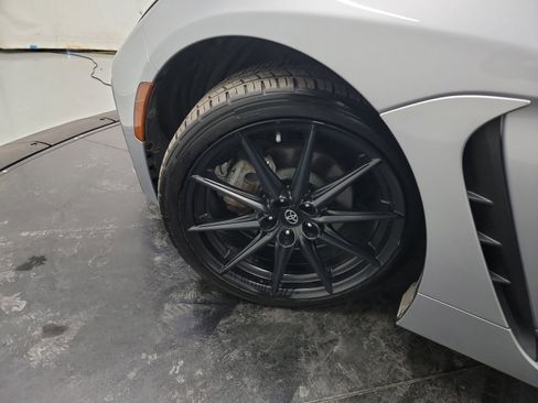 Used 2022 Toyota GR86 Premium image 29