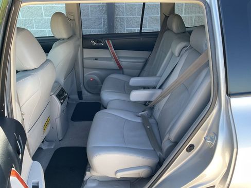 Used 2008 Toyota Highlander Limited AWD/4WD image 27