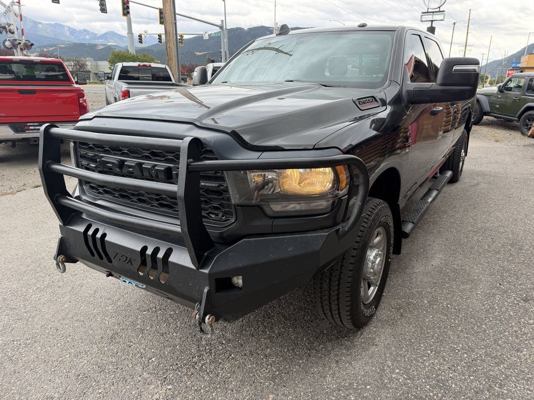Used 2023 RAM 2500 Tradesman AWD/4WD image 4