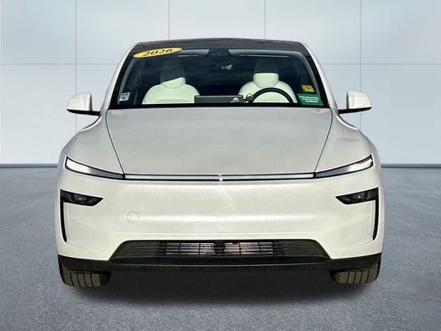Used 2026 Tesla Model Y AWD image 3