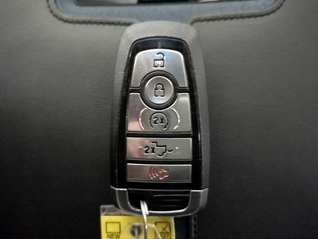 Used 2025 Ford F250 Platinum AWD/4WD image 30
