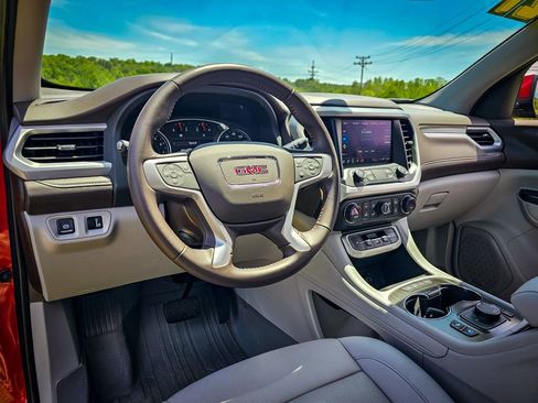 Used 2021 GMC Acadia SLT w/ Premium Package AWD/4WD image 14