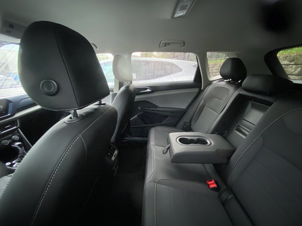 Used 2024 Volkswagen Taos SE FWD image 6