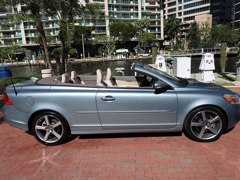 Used 2012 Volvo C70 T5 image 27