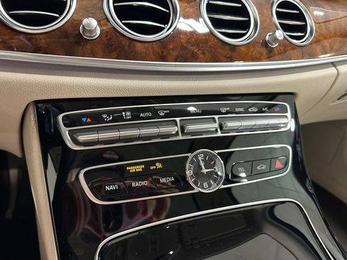 Used 2017 Mercedes-Benz E 300 image 30