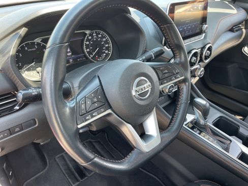 Used 2022 Nissan Sentra SR FWD image 9