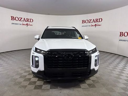 Used 2025 Hyundai Palisade Calligraphy AWD/4WD image 2
