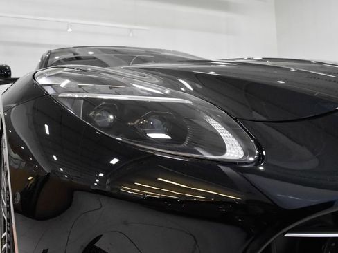Used 2024 Aston Martin DB12 Coupe RWD image 15