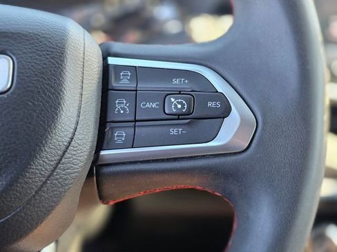 Used 2023 Jeep Compass Trailhawk image 28