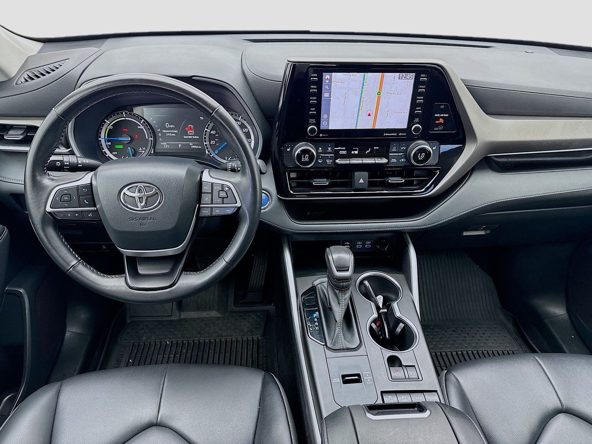 Used 2022 Toyota Highlander XLE AWD/4WD image 15