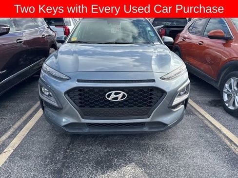 Used 2021 Hyundai Kona SE image 2