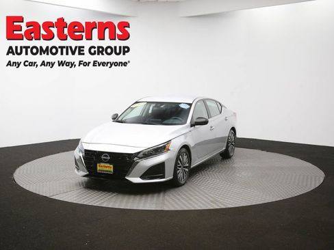 Used 2024 Nissan Altima 2.5 SV image 52